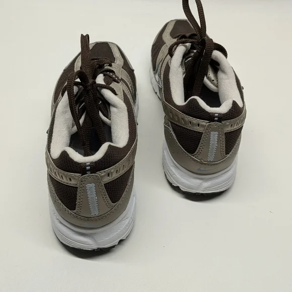 Nike Size 8 Impact Groove Shoe. Brown/Gray Colorway - Picture 3 of 6